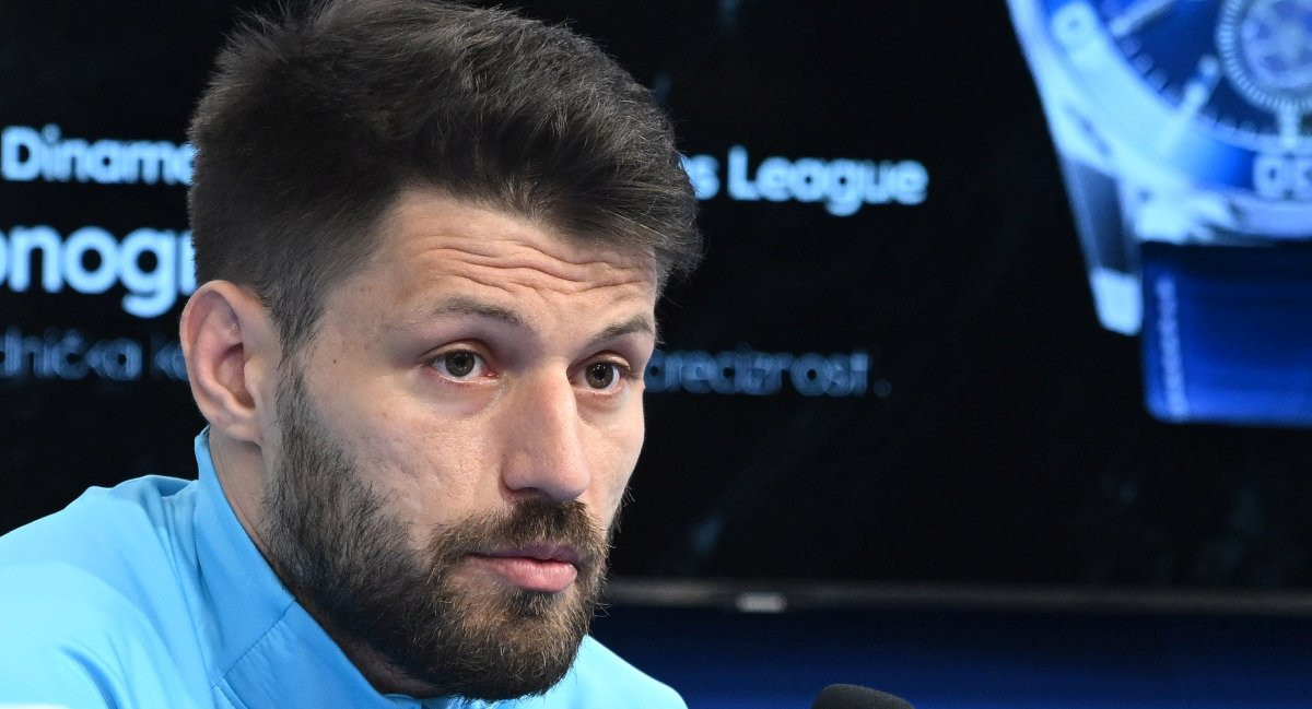 Morao je! Petković napravio ono što nije godinu, odmah reagovali iz Dinama uz hladan tuš za Hajduk Morao je! Petković napravio ono što nije godinu, odmah reagovali iz Dinama uz hladan tuš za Hajduk