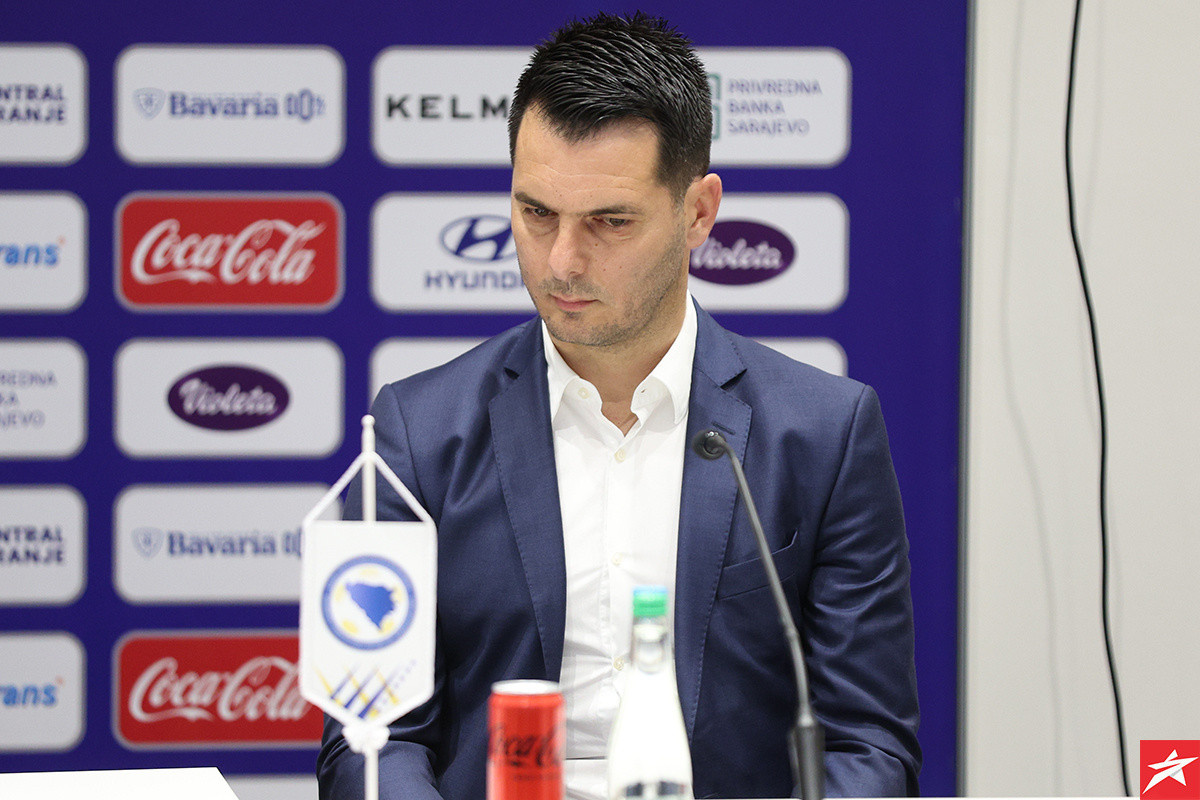 Beskompromisno, kako smo od njega i navikli - Emir Spahić uživa apsolutnu podršku javnosti Beskompromisno, kako smo od njega i navikli - Emir Spahić uživa apsolutnu podršku javnosti