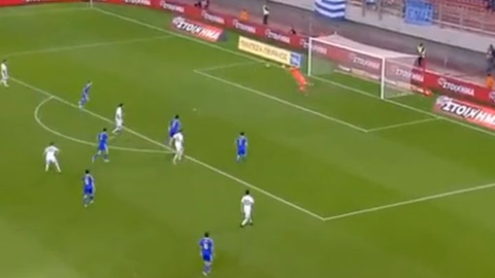 Svi su vidjeli loptu u golu, a onda se pojavio Asmir Begović