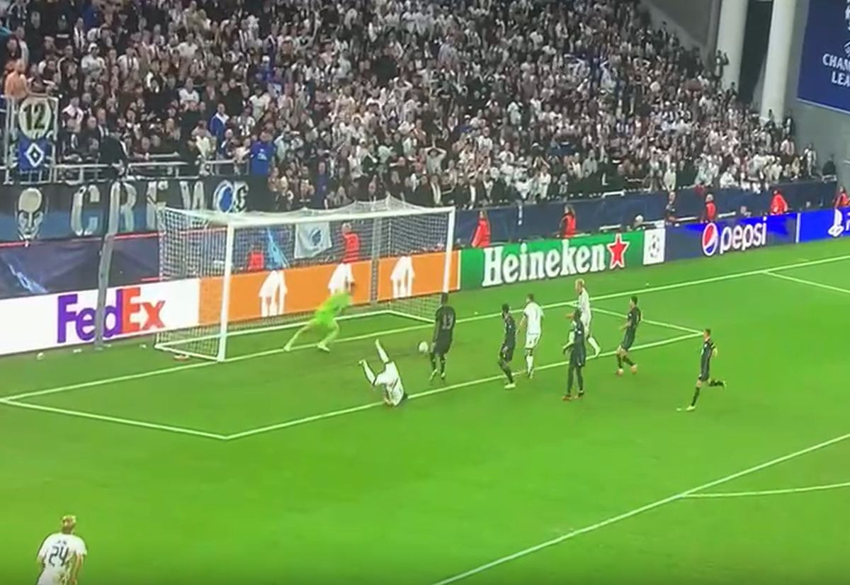 Ma kakav Neuer: Na semaforu 96. minut, svi vide loptu u golu, a onda se ukazao Ulreich