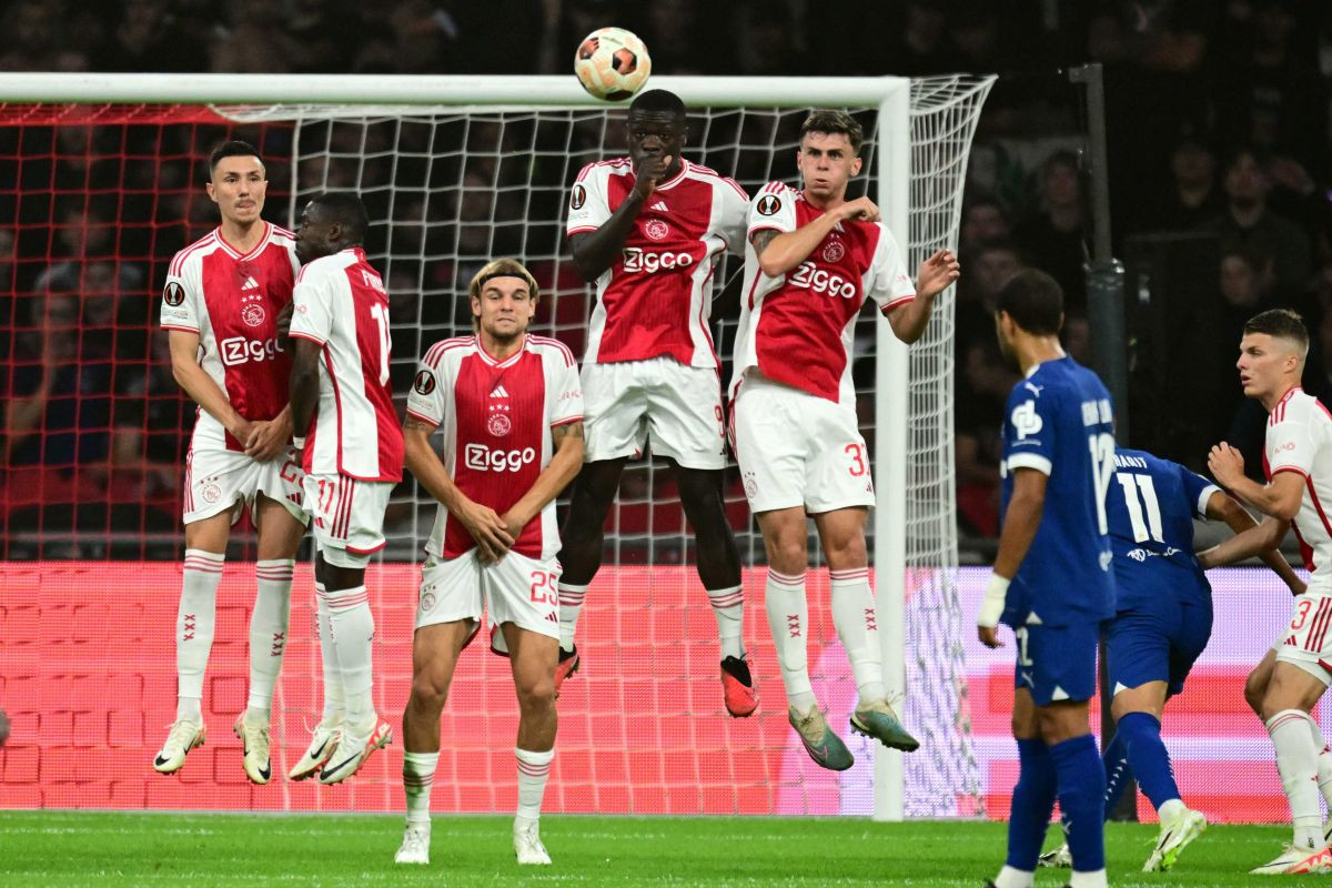 Ajax više nije na dnu, ali iz Amsterdama ne dolaze baš najbolje vijesti za Savu Miloševića