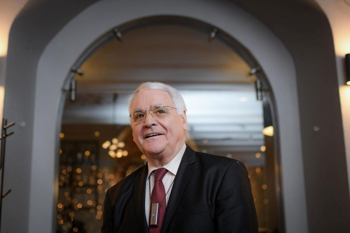 Legendarni Milojko Pantić brutalno ponizio Piksija: "Mentalni kapacitet dopire do kafanske muzike" Legendarni Milojko Pantić brutalno ponizio Piksija: "Mentalni kapacitet dopire do kafanske muzike"