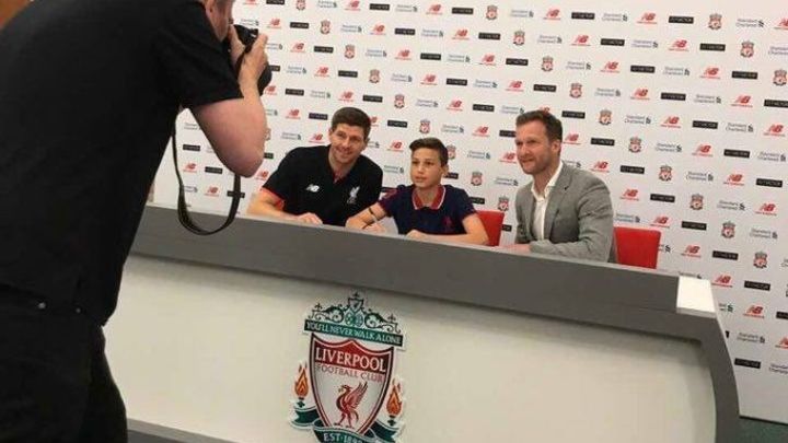Zvanično: Varešanović produžio ugovor s Liverpoolom