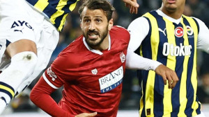Jedan igrač Sivasspora se pita zašto su uopšte istrčali na teren, Grk spominje Džeku