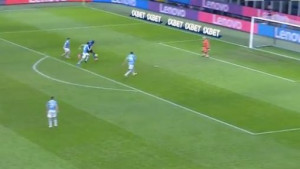 Nikad ne treba odustati: Svi su mislili da je ofsajd, a to je Lukaku žestoko kaznio