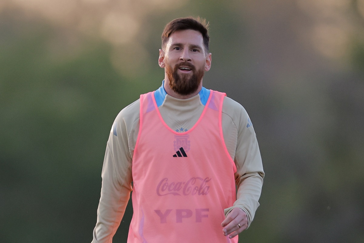 Leo Messi odabrao svog nasljednika u Barceloni: "Ako se moram odlučiti za nekog, onda je to on" Leo Messi odabrao svog nasljednika u Barceloni: "Ako se moram odlučiti za nekog, onda je to on"