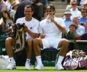 Wimbledon : Federer brz Karlović aut