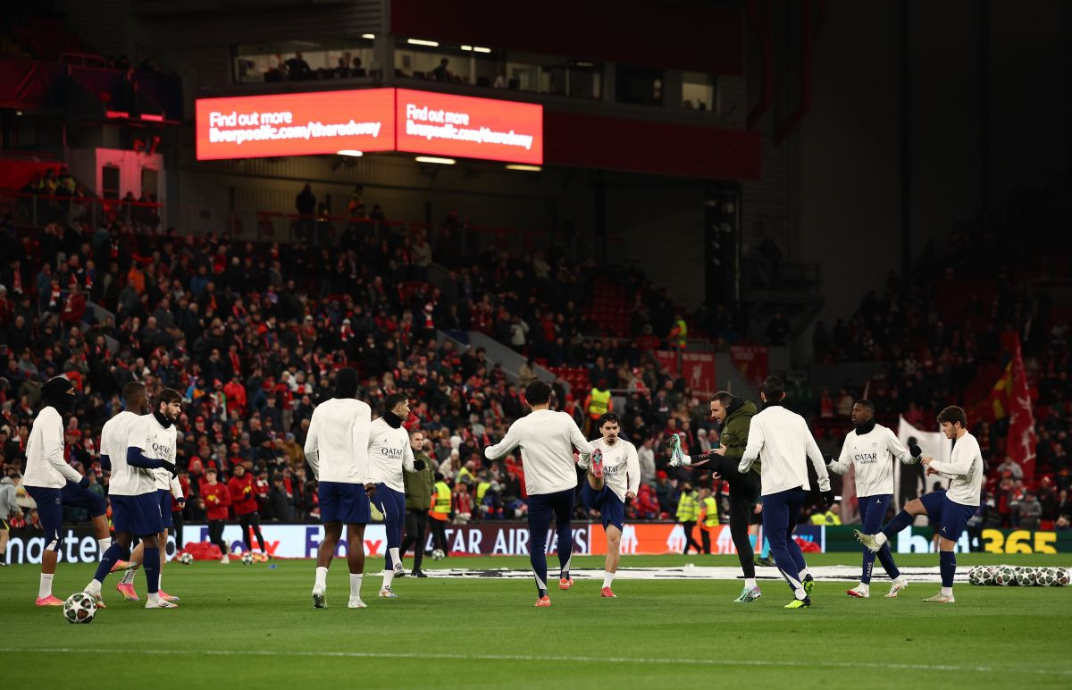 Sramota epskih razmjera: Navijači sa Anfielda otjerali nekada veliku zvijezdu PSG-a! Sramota epskih razmjera: Navijači sa Anfielda otjerali nekada veliku zvijezdu PSG-a!