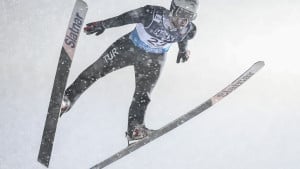 Turčin ušao u historiju: Postao prvi takmičar sa crvenim kartonom u ski-skokovima