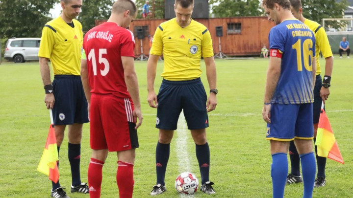 Bratstvo za remi 'optužilo' glavnog sudiju: On je igrač utakmice sa nevjerovatnim penalom!