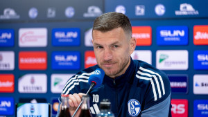 Sportski direktor Schalkea otkrio istinu o Džekinom transferu, mnogi ne vjeruju šta je Edin uradio!