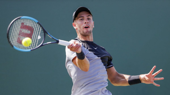 Borna Ćorić slavio, Berdych siguran