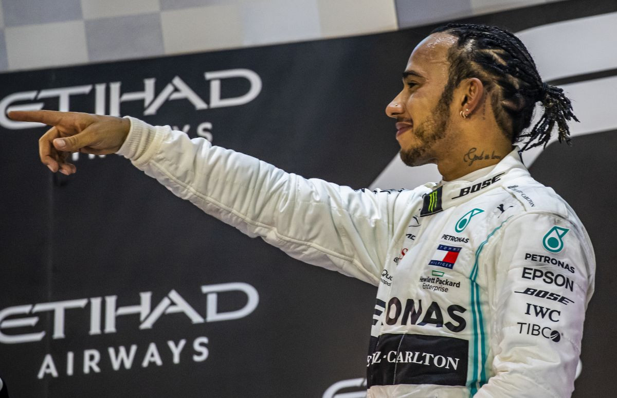 Povećane šanse da Hamilton ipak potpiše za Ferrari 