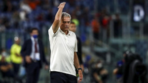 Mourinho ponizio petoricu fudbalera pred derbi protiv Napolija