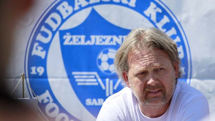 Amar Osim donirao sredstva za 20 stolica na Grbavici Amar Osim donirao sredstva za 20 stolica na Grbavici