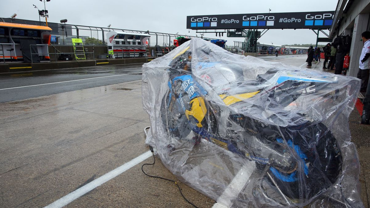 Silverstone otkazan zbog groznih vremenskih uvjeta