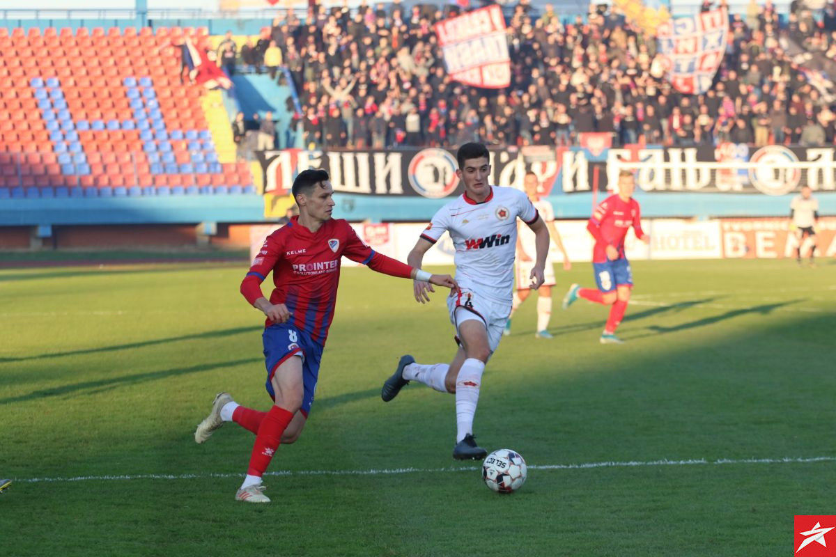 "Jedan dan sam došao na trening i rečeno mi je da ne mogu više trenirati sa prvom ekipom" "Jedan dan sam došao na trening i rečeno mi je da ne mogu više trenirati sa prvom ekipom"