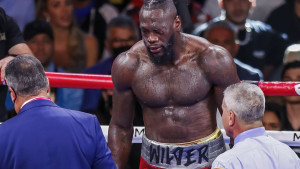 Bronzani bombarder objavio povratak u ring