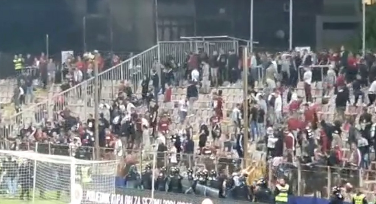 Neredi na tribini gdje su smješteni navijači Sarajeva: Intervenisala policija
