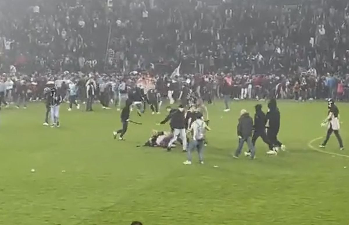 Haos na terenu poslije Napolijeve titule: Navijači Udinesea se nisu mogli pomiriti sa slavljem