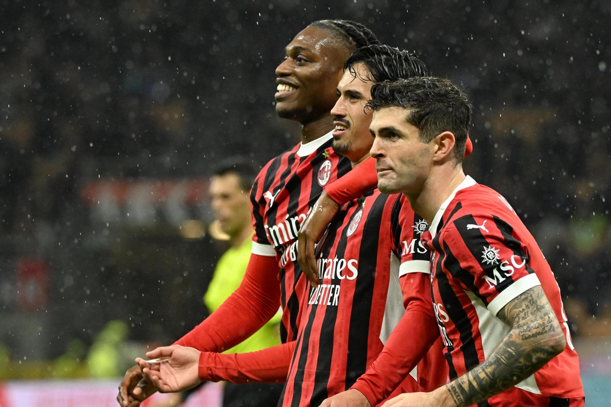Milan odbio unosnu ponudu od Manchester Citya: "To nije dovoljno!" Milan odbio unosnu ponudu od Manchester Citya: "To nije dovoljno!"