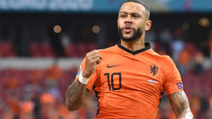 Depay već izabrao broj u Barceloni i otkrio prvu Koemanovu "žrtvu"