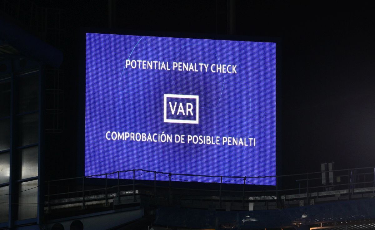 UEFA sutra "suspenduje" VAR?
