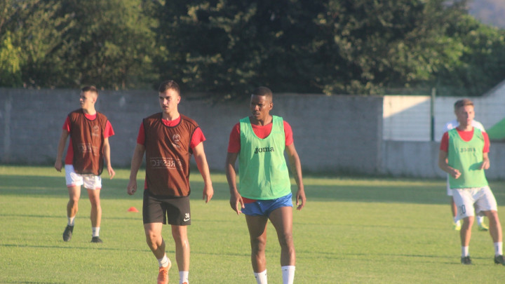 FK Igman vrijedno trenira na stadionu FK Bjelopoljac