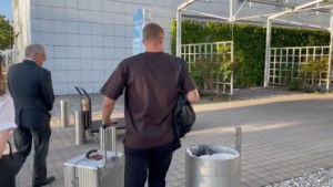 Rano jutros stigao na aerodrom, novu destinaciju svi znaju, posao dva fudbalska giganta je završen!