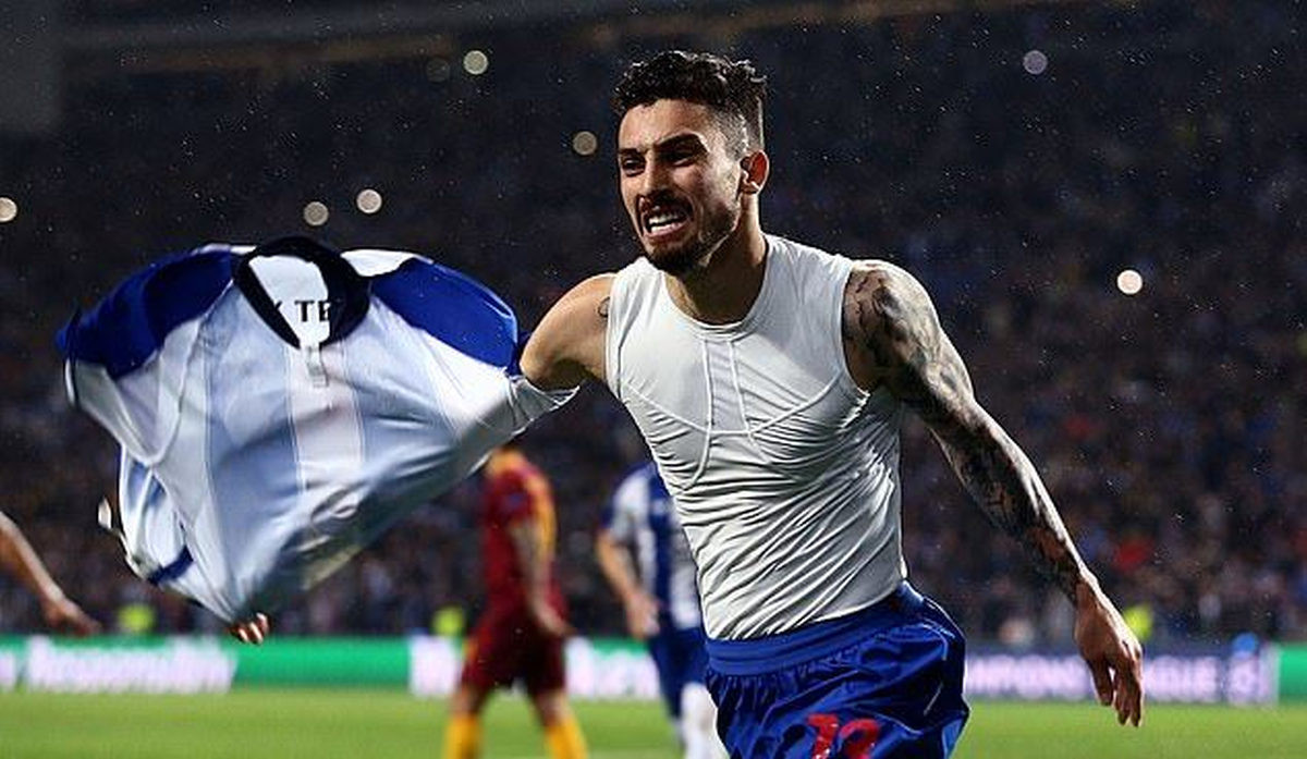 PSG završio prvi transfer za ljeto: Umjesto u Barcu, bek koji zabija golove ide u Pariz PSG završio prvi transfer za ljeto: Umjesto u Barcu, bek koji zabija golove ide u Pariz