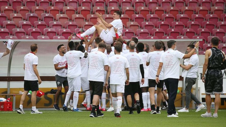 Legendarni napadač rekao zbogom promocijom u Bundesligu