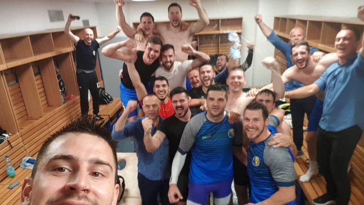 Emotivna poruka Edina Džeke za rukometaše: "Samo vi znate kako i zašto!"