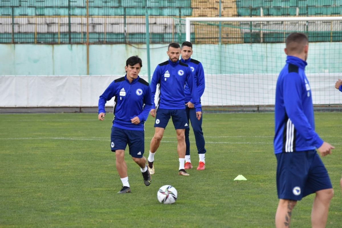 Zmajevi trenirali po dolasku u Lviv, ekipi se priključili Hadžikadunić, Prcić, Sarić i Đumić