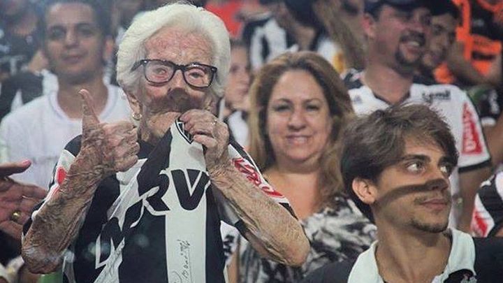 Najstarija navijačica na svijetu