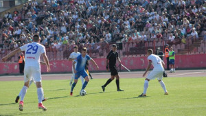 Anti-fudbal na Tušnju: Tuzla City - Radnik 0:0