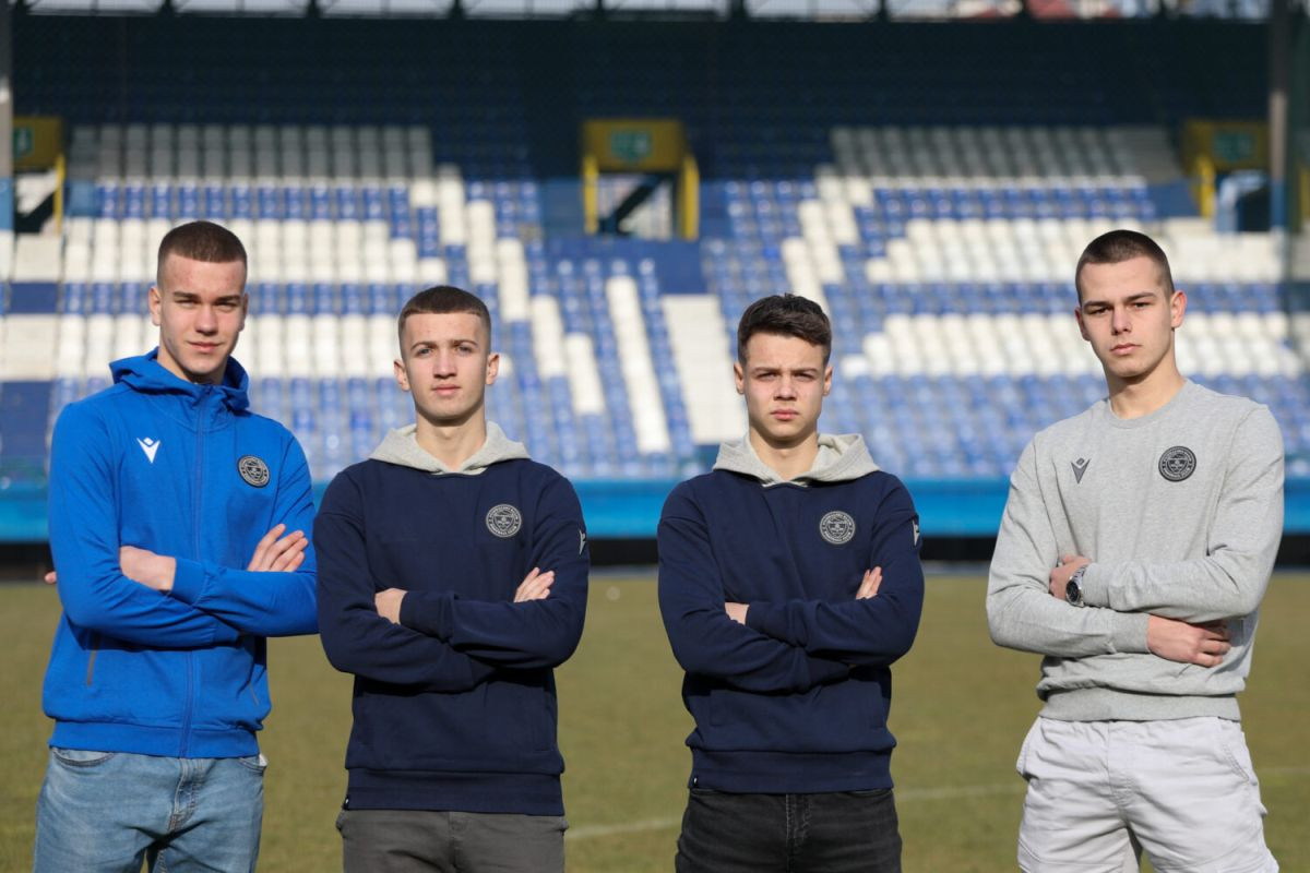 Četiri talentovana omladinca potpisala profesionalne ugovore sa FK Željezničar