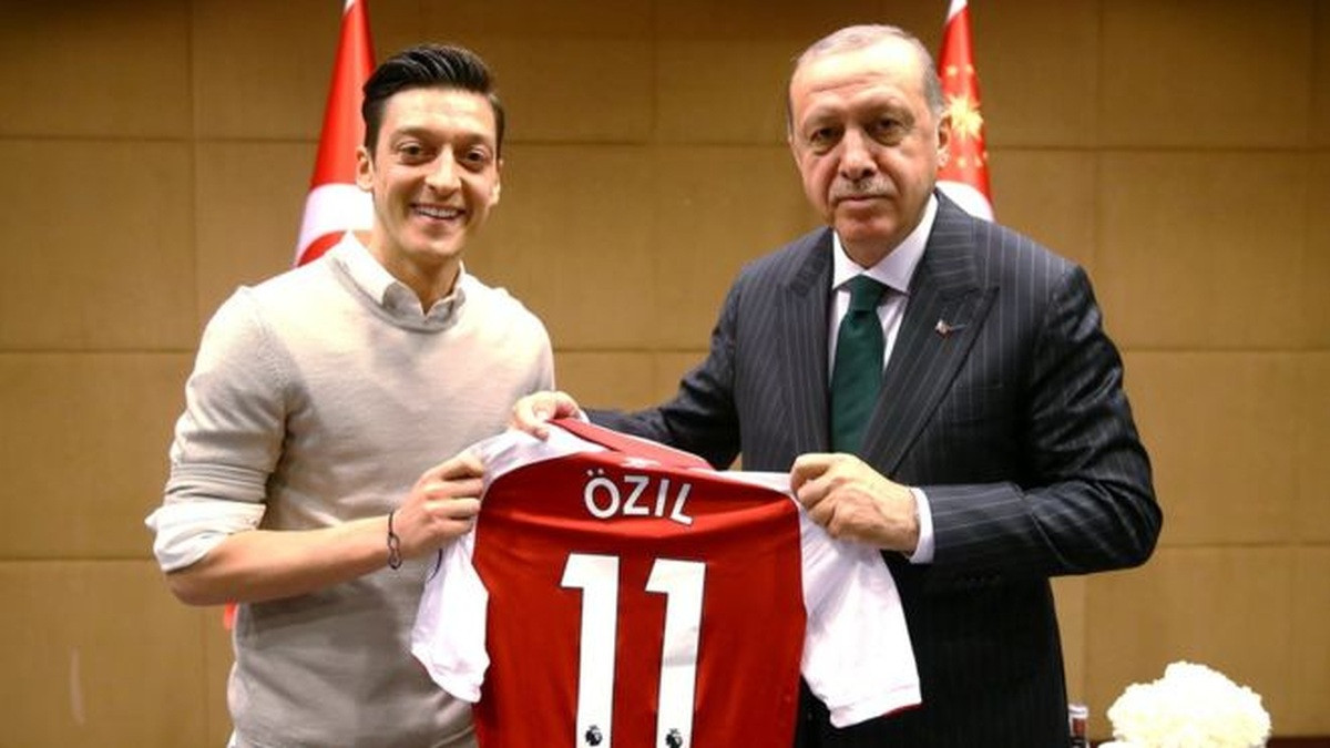 Ozil sprema neočekivan transfer, šta će na sve reći Erdogan?