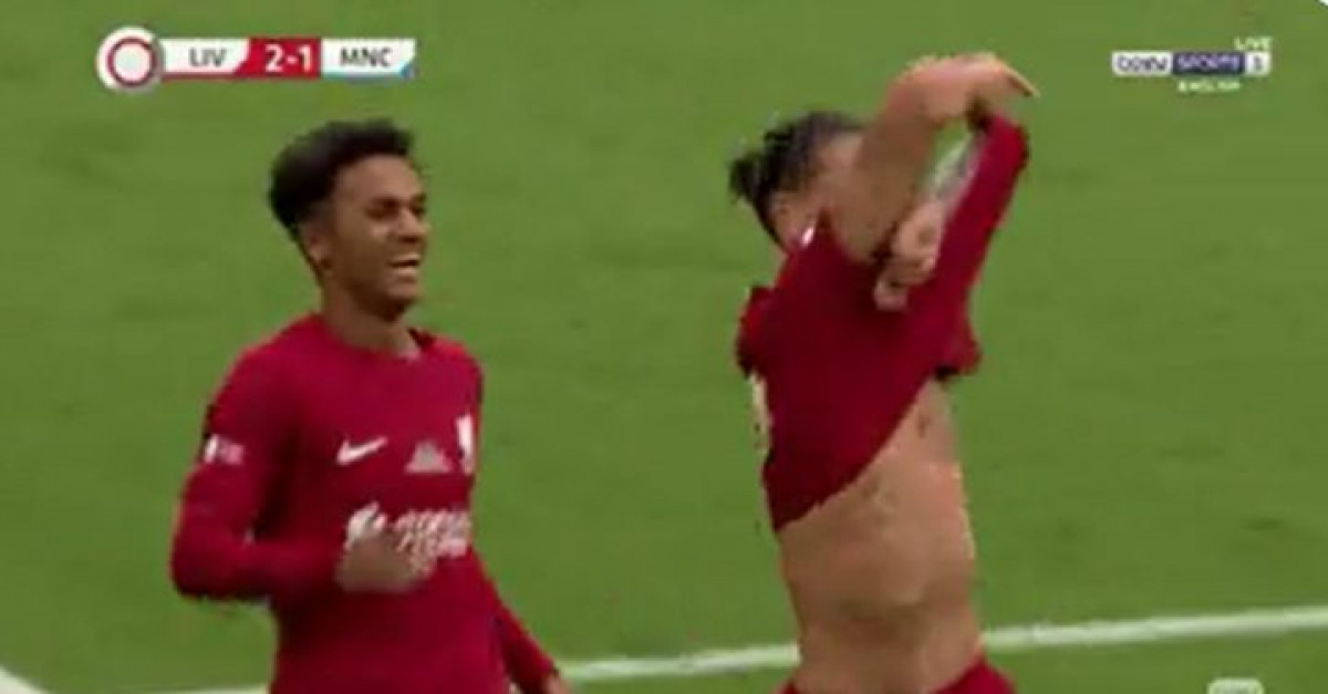 Darwin Nunez skinuo dres tokom proslave gola i zaludio navijače Liverpoola