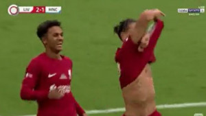 Darwin Nunez skinuo dres tokom proslave gola i zaludio navijače Liverpoola