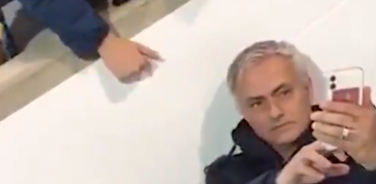 Selfie s Mourinhom je još bolji kada ga Jose napravi