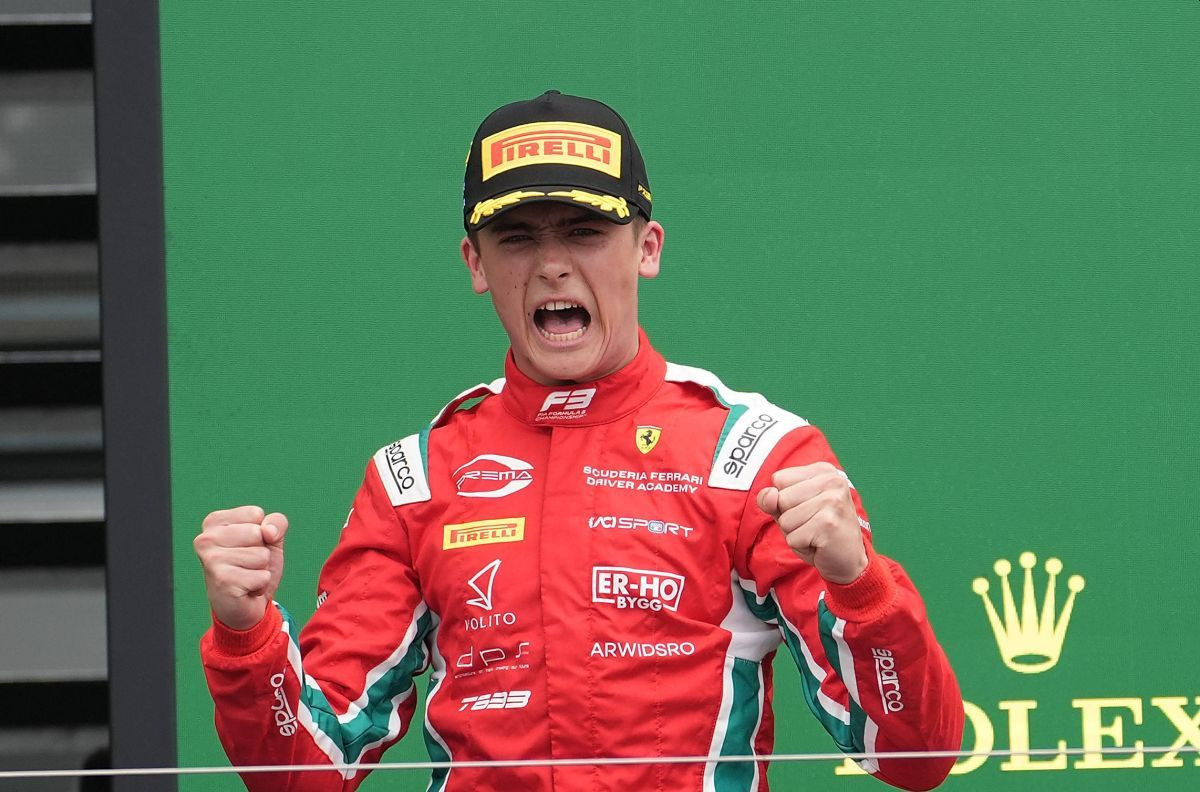 Ferrari oduševio odlukom za Dinu Beganovića: Momak porijeklom iz BiH debituje u Formuli 1! Ferrari oduševio odlukom za Dinu Beganovića: Momak porijeklom iz BiH debituje u Formuli 1!