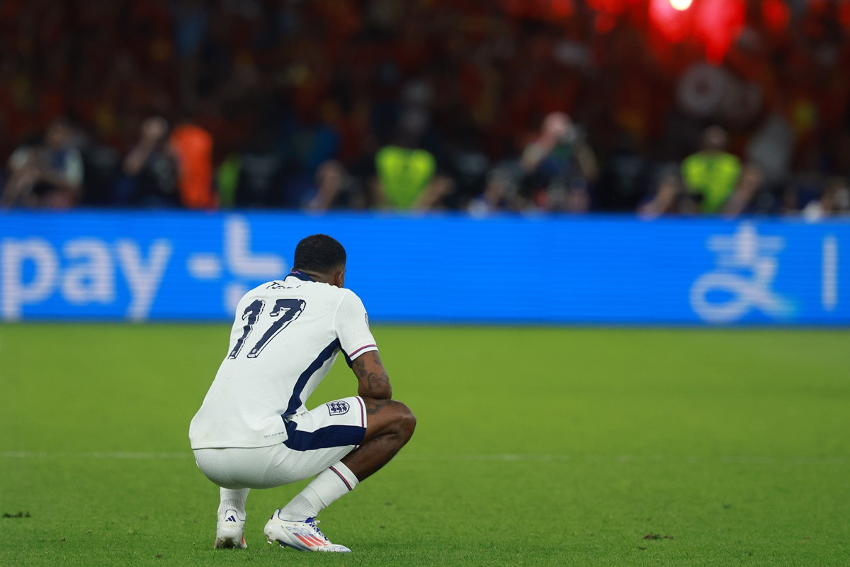 Zvijezda u Engleskoj, htio ga Arsenal, nudio se Realu - Završio u Saudijskoj Arabiji Zvijezda u Engleskoj, htio ga Arsenal, nudio se Realu - Završio u Saudijskoj Arabiji