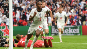 Real "kuca" na vrata Građana: Sterling na meti Kraljeva