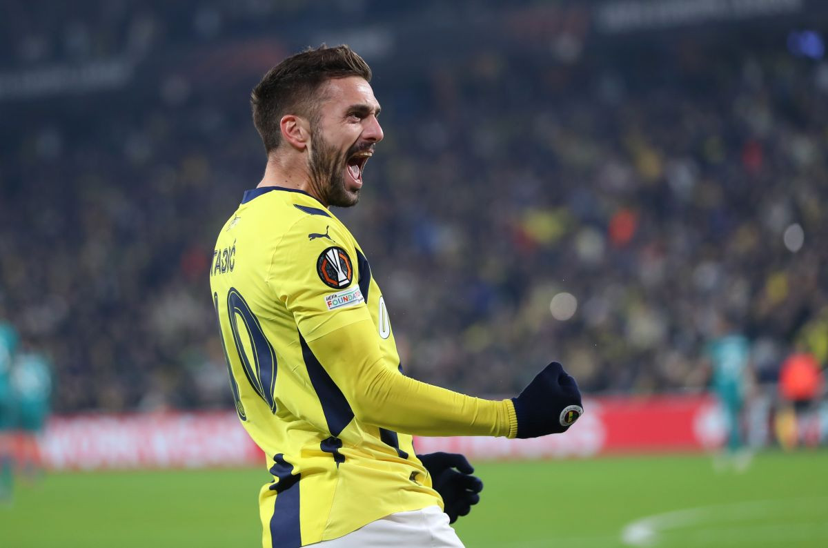 Edin Džeko nije jedini - Dušan Tadić odlazi iz Fenerbahčea! Edin Džeko nije jedini - Dušan Tadić odlazi iz Fenerbahčea!