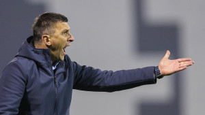 Pred Jakirovićem je najteža noć na klupi Dinama: "Otjeraj se s te klupe kao Boga te molim"