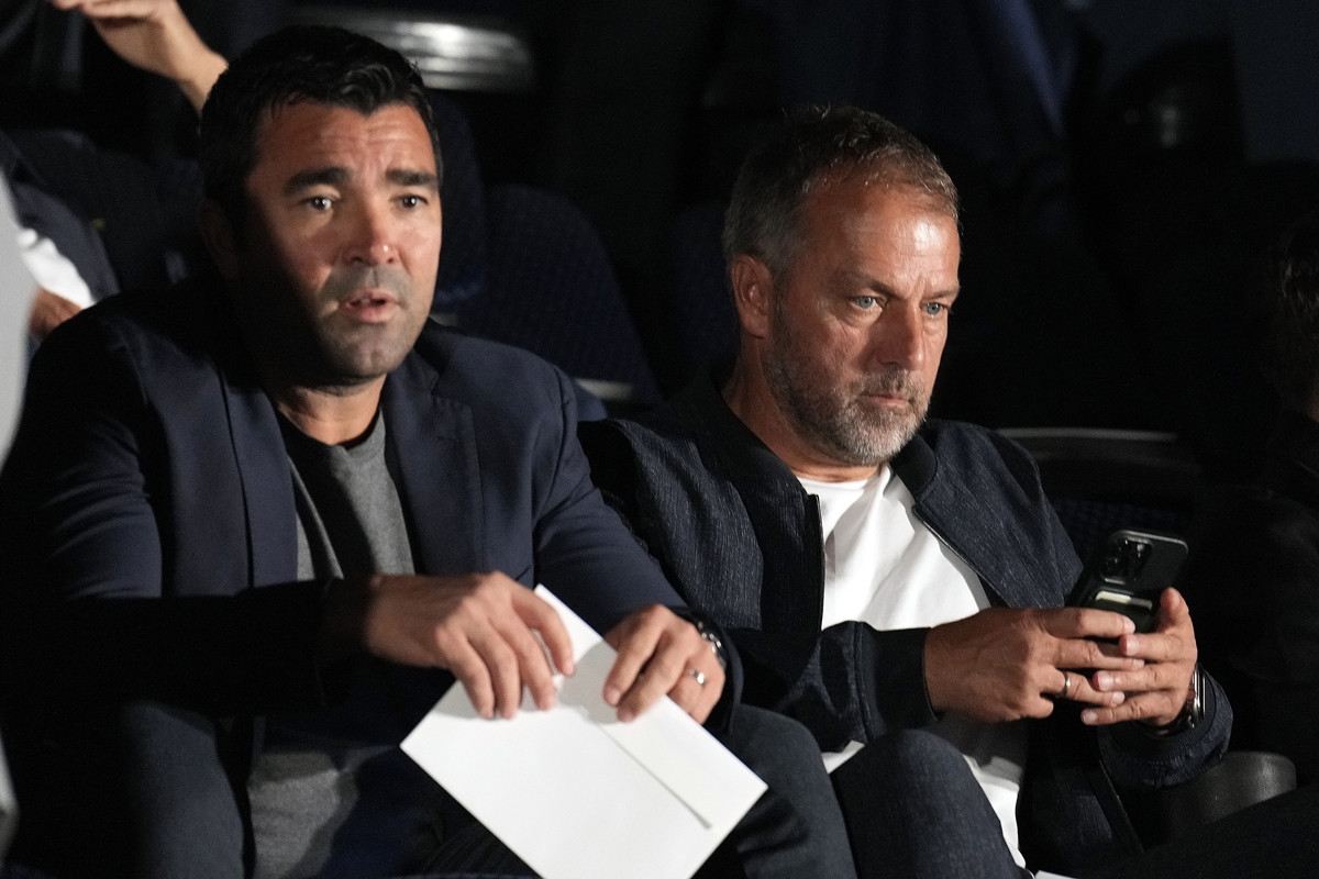 Hansi Flick već kuje planove za iduću sezonu: Odredio je prioritete i poručio Decu da brzo djeluje Hansi Flick već kuje planove za iduću sezonu: Odredio je prioritete i poručio Decu da brzo djeluje