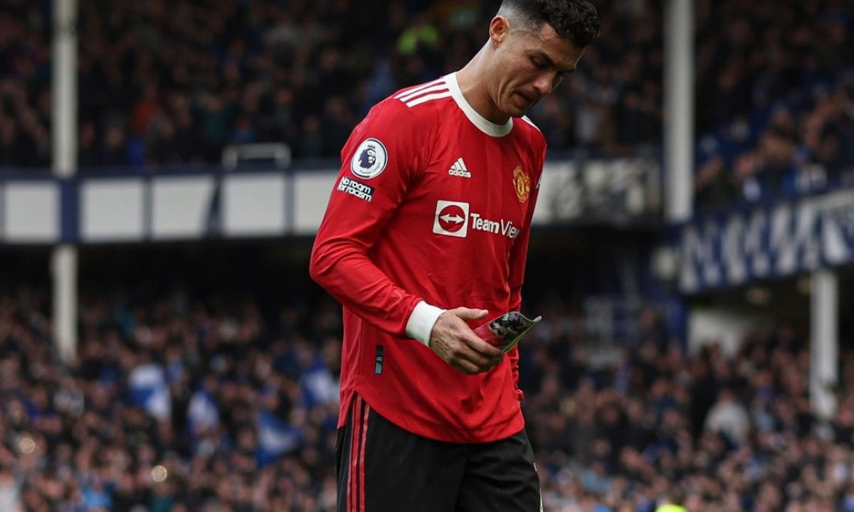 Ronaldu je vjerovatno prvi put neko u životu rekao 'ne': "Ne želim više nikad da ga vidim" Ronaldu je vjerovatno prvi put neko u životu rekao 'ne': "Ne želim više nikad da ga vidim"