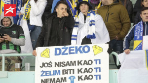 Navijaču se ispunila želja: Džeko mu poklonio dres!
