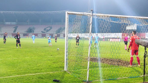 Stojan Vranješ golom iz penala pogodio za vodstvo Borca na Tušnju