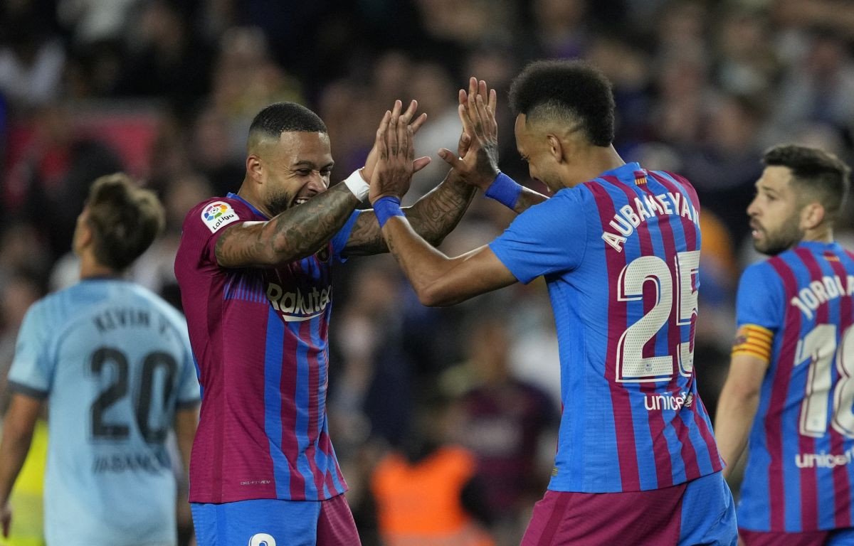 Nizozemac napušta Barcelonu: Zna se za koji klub će potpisati Depay